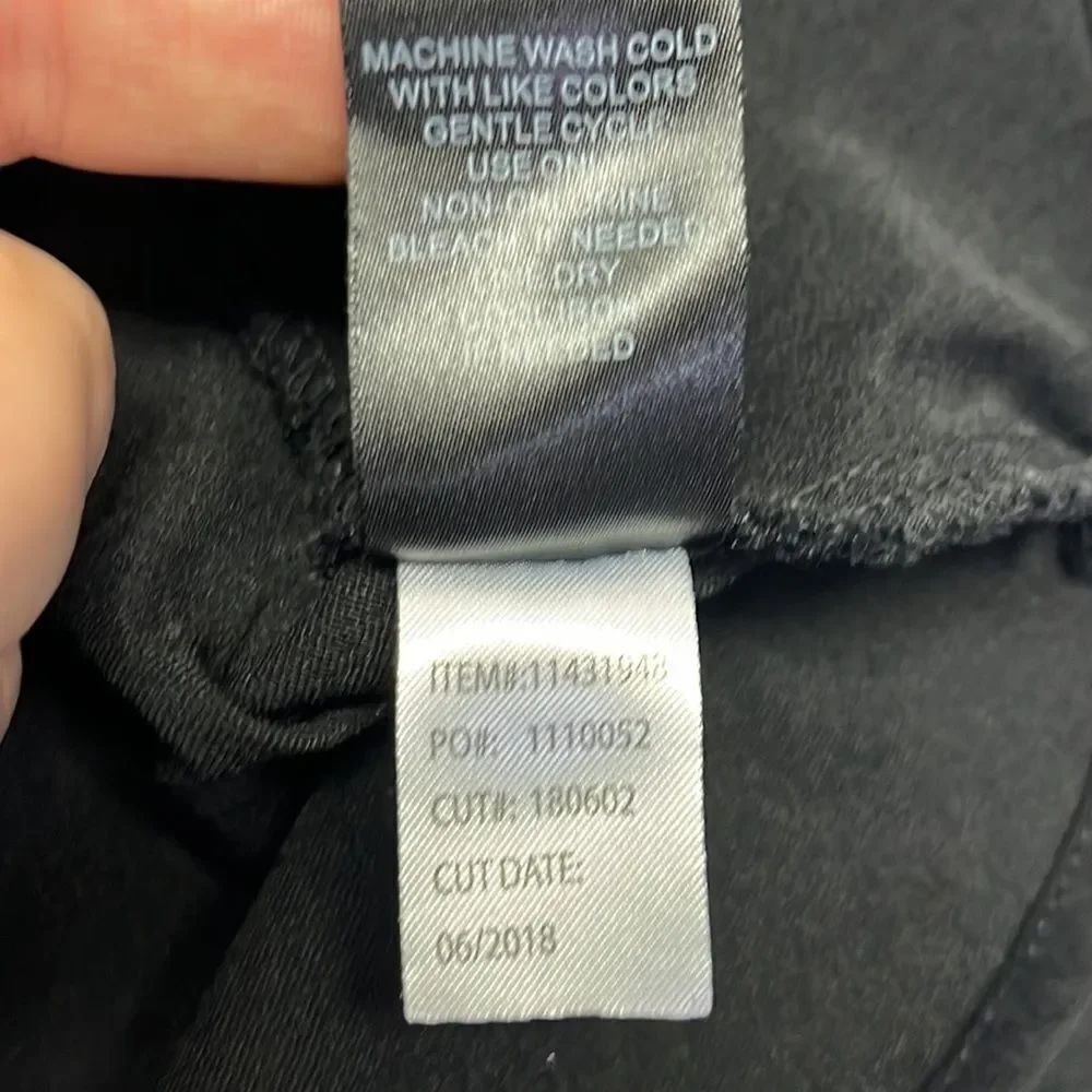 Torrid Black Sleeveless Peplum Top with Back Zipper and Faux Front Buttons-Sz 2 - Picture 15 of 15
